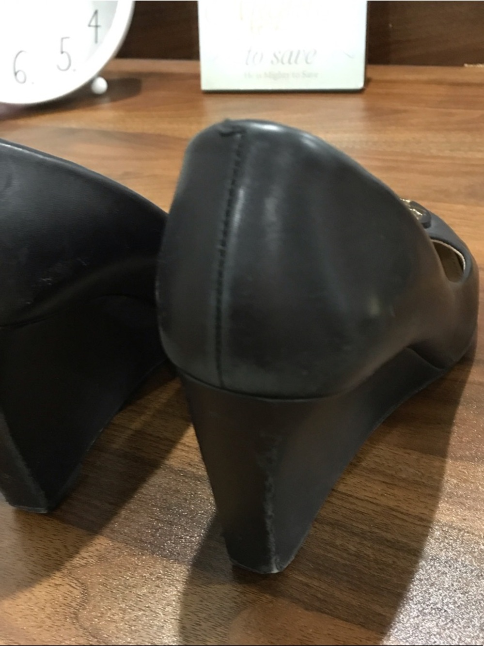 Tory Burch Black Leather Logo Medallion Wedge Heels SZ 8.5 - Picture 7 of 8